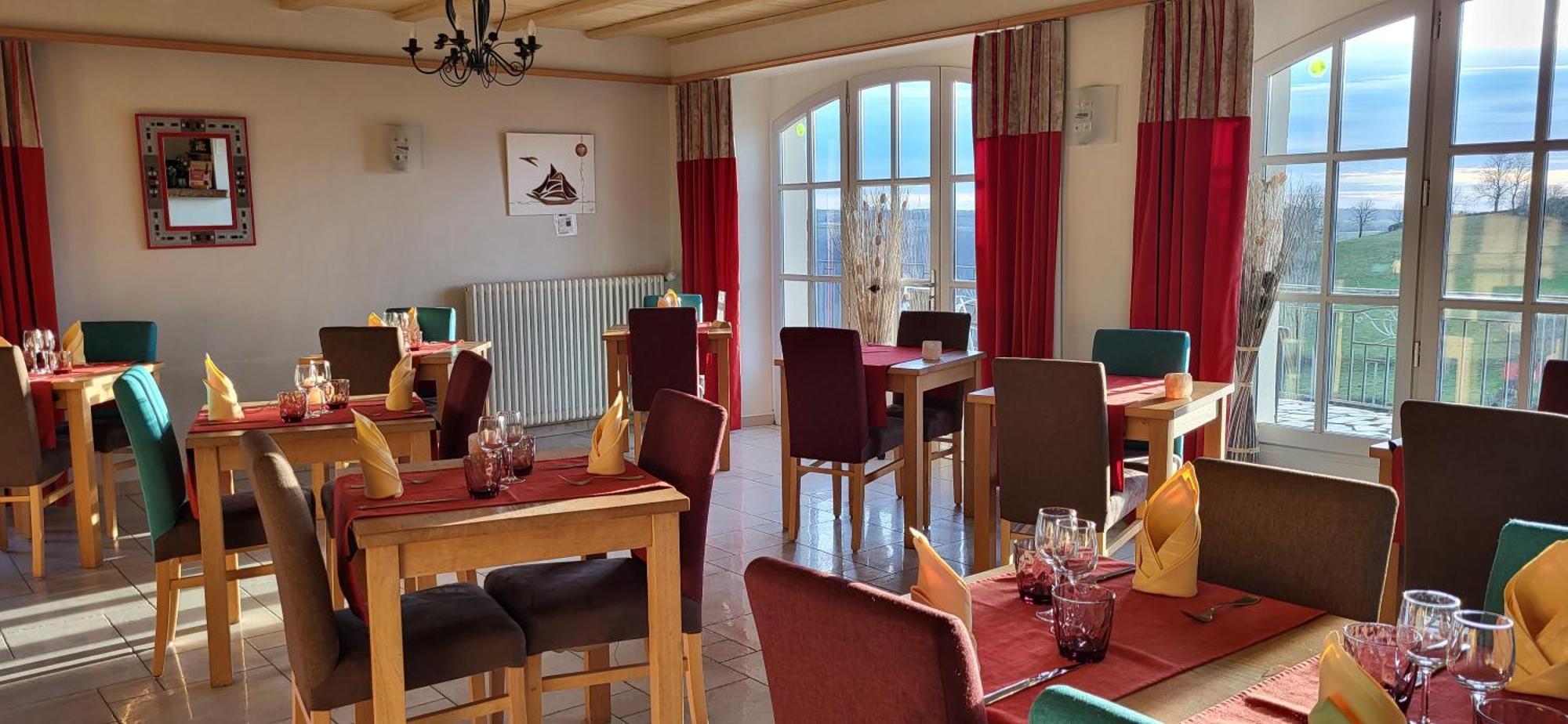 Logis Hotel Restaurant & Spa Les Remparts Salers Kültér fotó