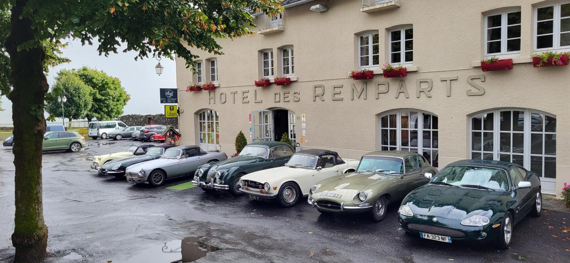 Logis Hotel Restaurant & Spa Les Remparts Salers Kültér fotó