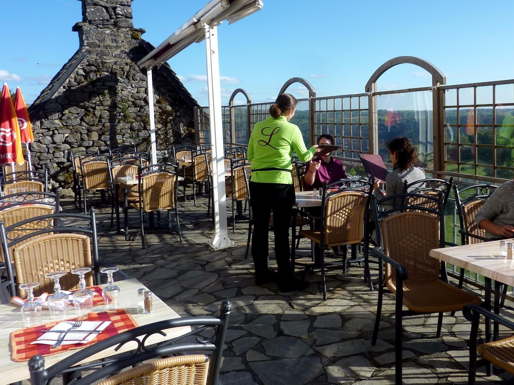 Logis Hotel Restaurant & Spa Les Remparts Salers Kültér fotó