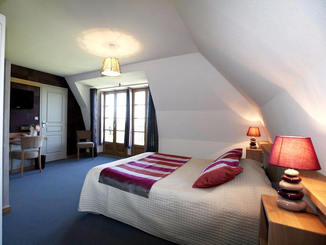 Logis Hotel Restaurant & Spa Les Remparts Salers Kültér fotó