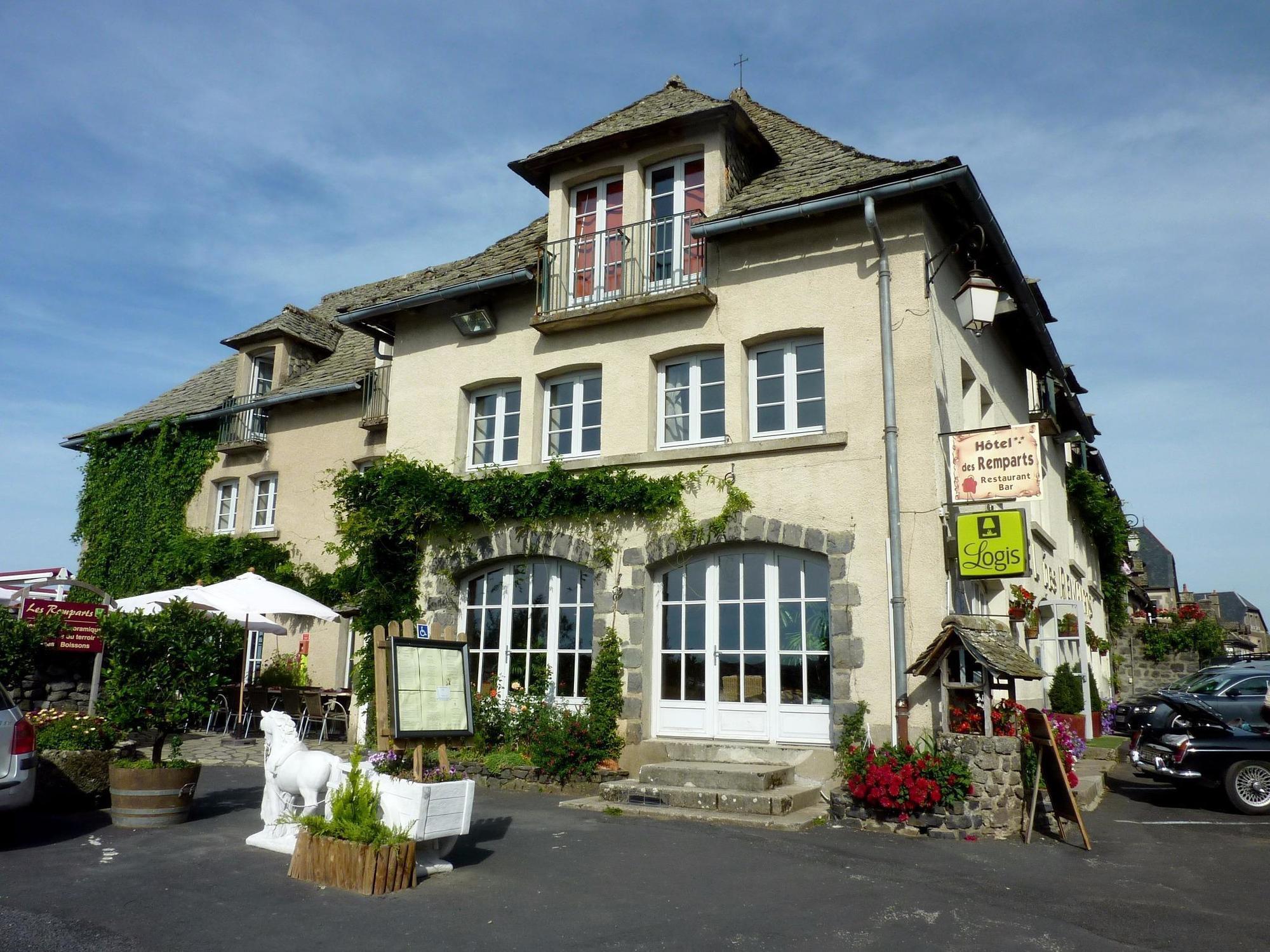 Logis Hotel Restaurant & Spa Les Remparts Salers Kültér fotó